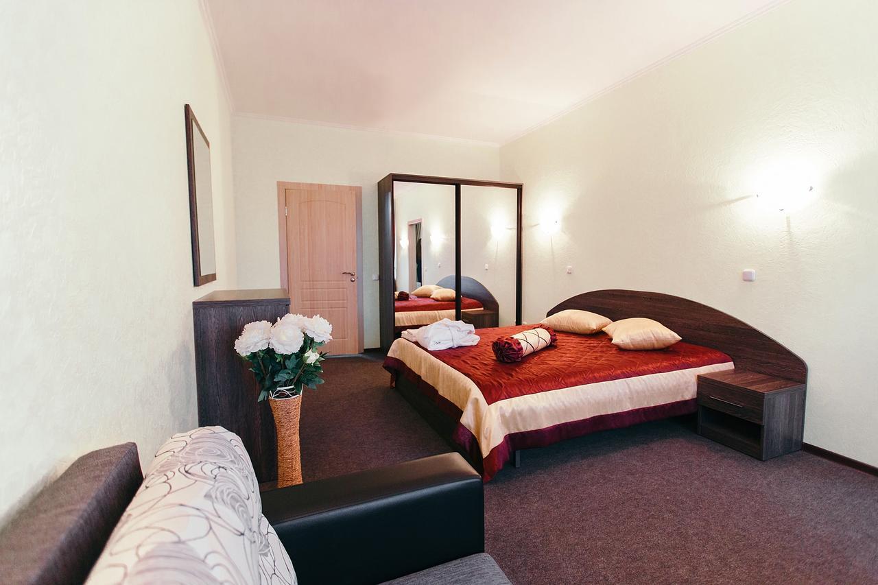 Sunhotel Astravyets エクステリア 写真